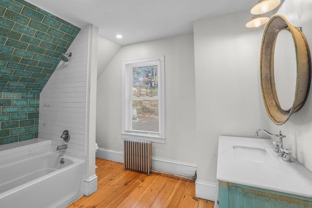 11 Charles Street, Nashua, NH 03064