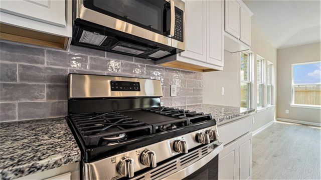 855 Waukegan Road, Conroe, TX 77306