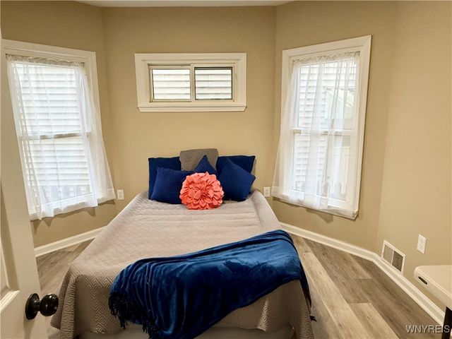 1717 Whitney Avenue, Niagara Falls, NY 14301