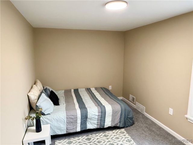 1717 Whitney Avenue, Niagara Falls, NY 14301