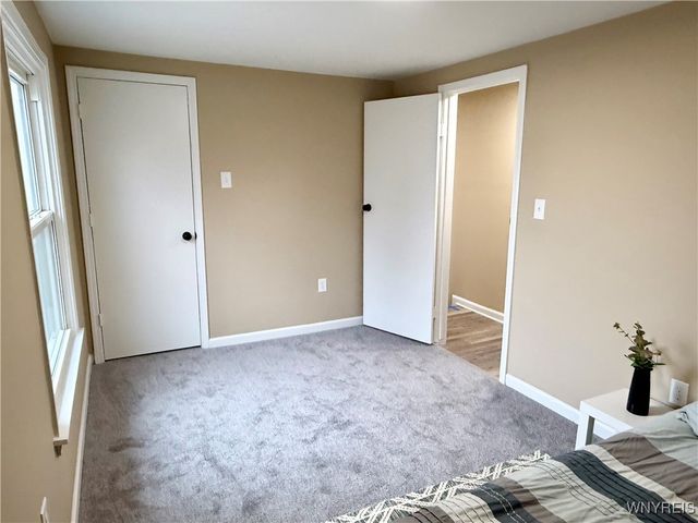 1717 Whitney Avenue, Niagara Falls, NY 14301