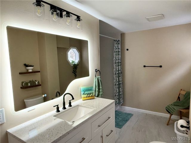 1717 Whitney Avenue, Niagara Falls, NY 14301