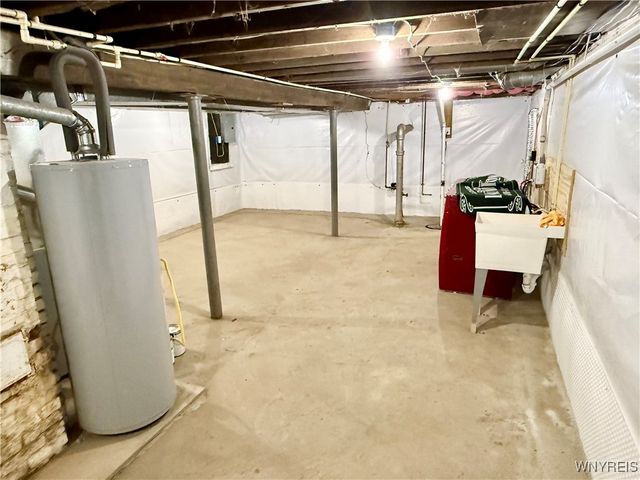 1717 Whitney Avenue, Niagara Falls, NY 14301