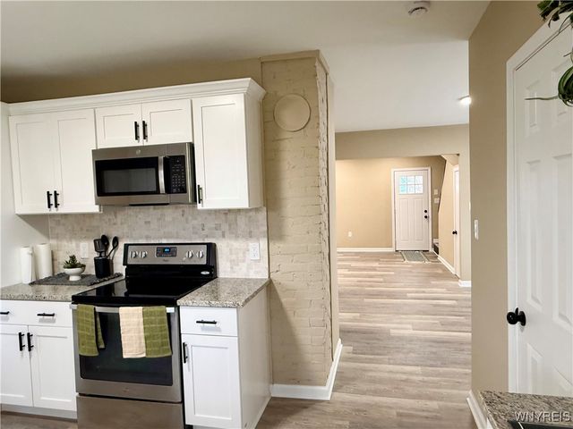 1717 Whitney Avenue, Niagara Falls, NY 14301