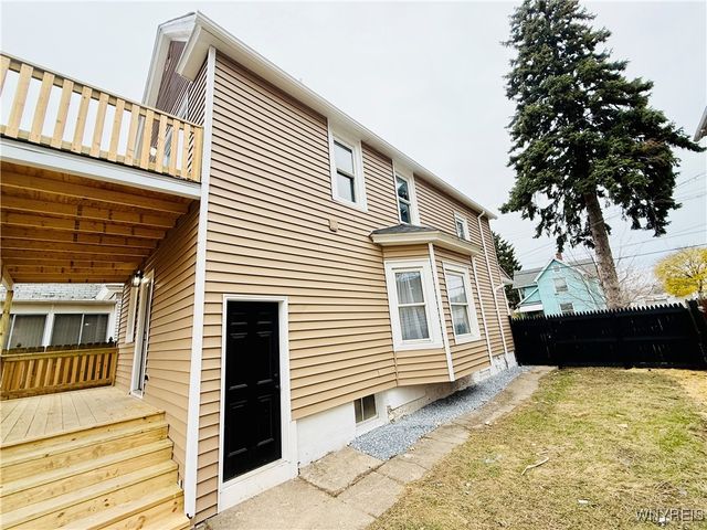 1717 Whitney Avenue, Niagara Falls, NY 14301