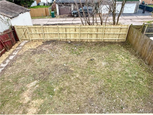 1717 Whitney Avenue, Niagara Falls, NY 14301