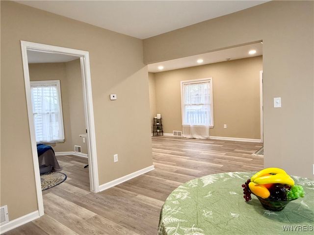 1717 Whitney Avenue, Niagara Falls, NY 14301