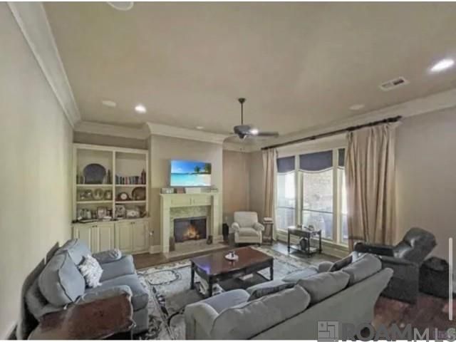 8979 Carriagewood Estates Dr, Saint George, LA 70817