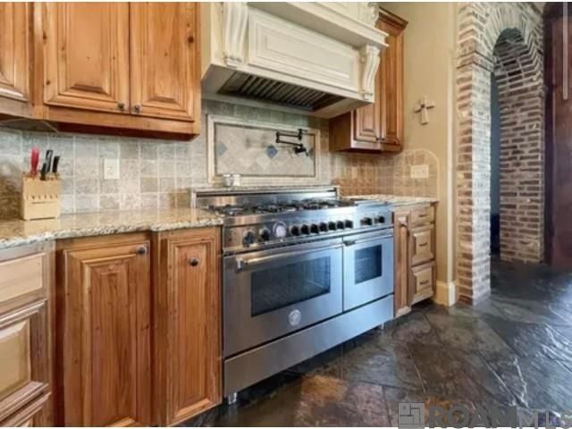 8979 Carriagewood Estates Dr, Saint George, LA 70817