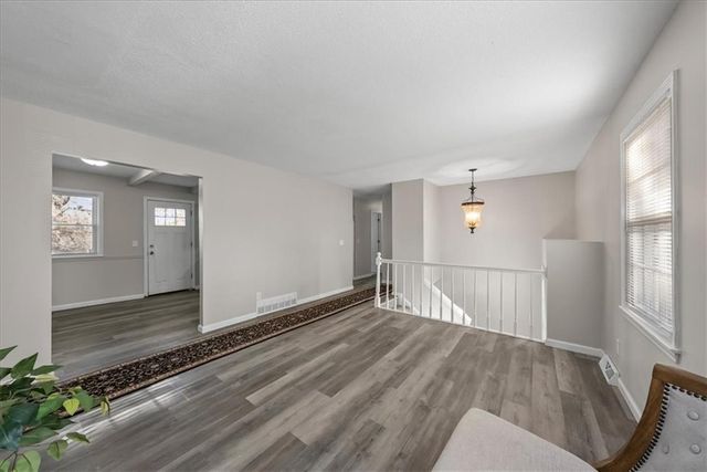 10116 W 52 Terrace, Merriam, KS 66203