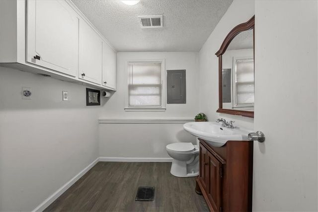 10116 W 52 Terrace, Merriam, KS 66203