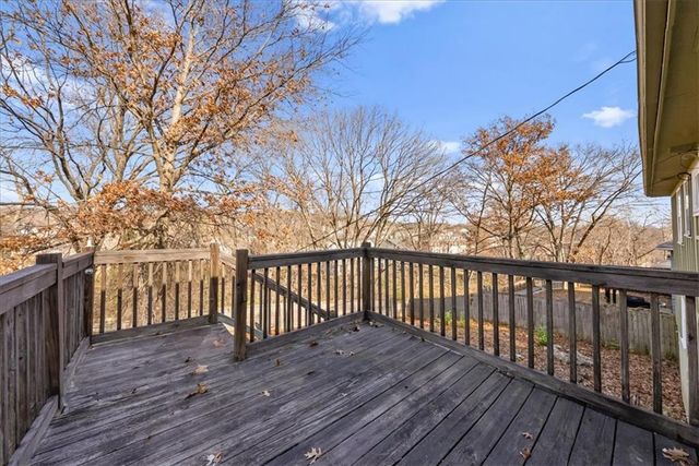 10116 W 52 Terrace, Merriam, KS 66203