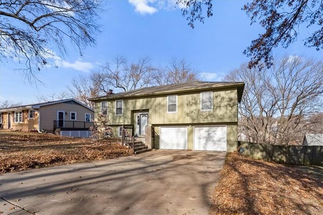 10116 W 52 Terrace, Merriam, KS 66203