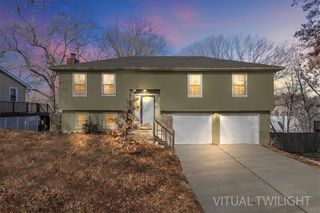 10116 W 52 Terrace, Merriam, KS 66203