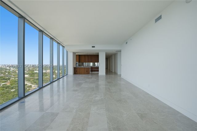 175 SE 25th Rd 3302, Miami, FL 33129