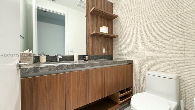 175 SE 25th Rd 3302, Miami, FL 33129