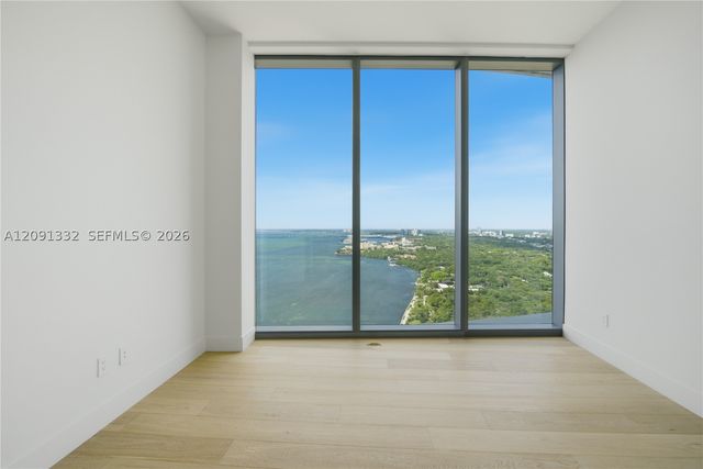 175 SE 25th Rd 3302, Miami, FL 33129