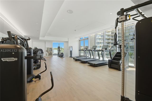 175 SE 25th Rd 3302, Miami, FL 33129