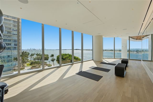 175 SE 25th Rd 3302, Miami, FL 33129