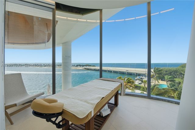 175 SE 25th Rd 3302, Miami, FL 33129