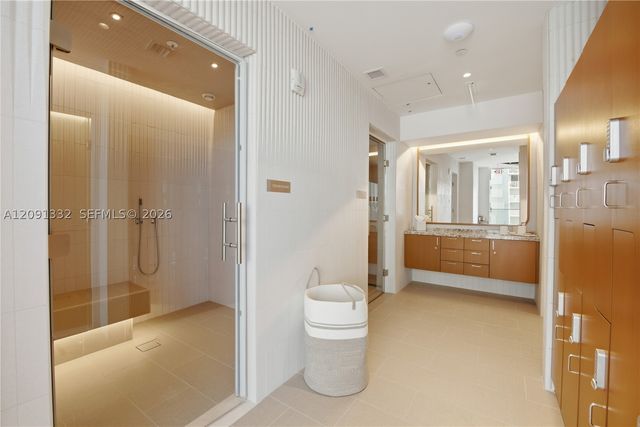 175 SE 25th Rd 3302, Miami, FL 33129