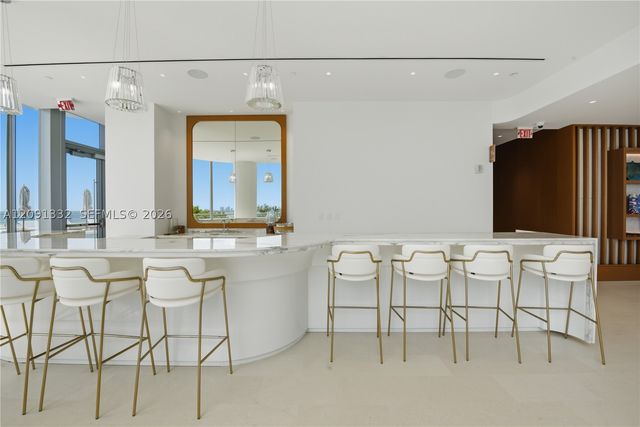 175 SE 25th Rd 3302, Miami, FL 33129