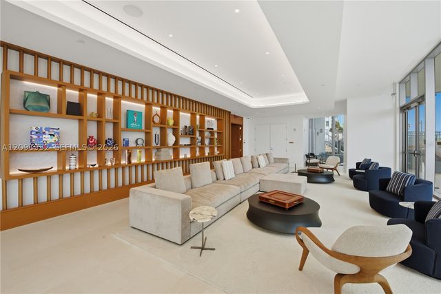 175 SE 25th Rd 3302, Miami, FL 33129