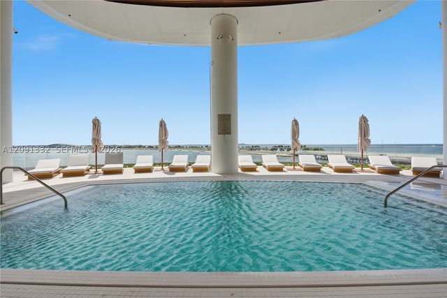 175 SE 25th Rd 3302, Miami, FL 33129