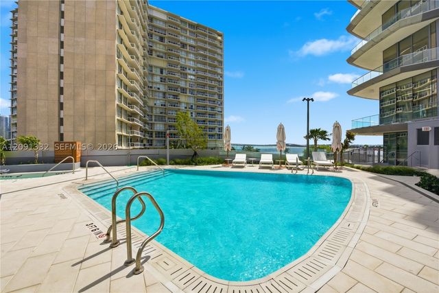175 SE 25th Rd 3302, Miami, FL 33129