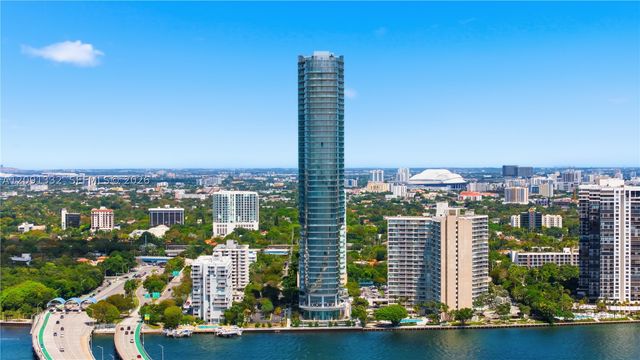 175 SE 25th Rd 3302, Miami, FL 33129