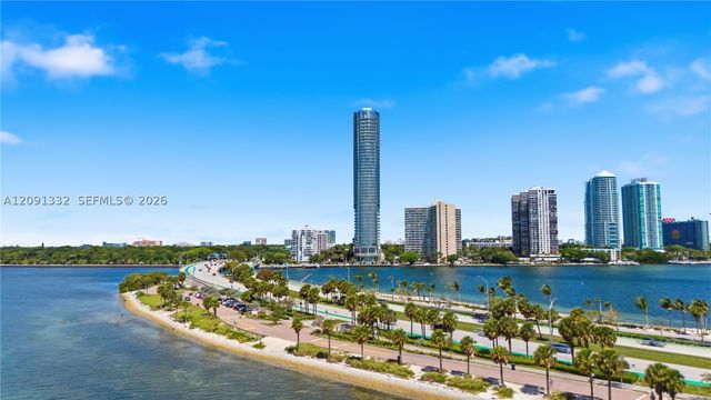 175 SE 25th Rd 3302, Miami, FL 33129