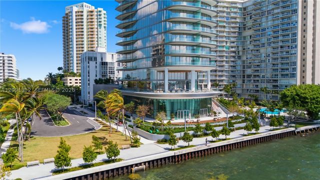 175 SE 25th Rd 3302, Miami, FL 33129