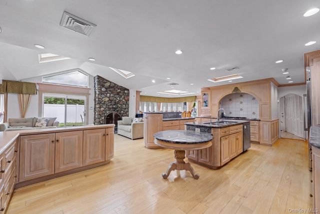 171 S Kensington Avenue, Rockville Centre, NY 11570