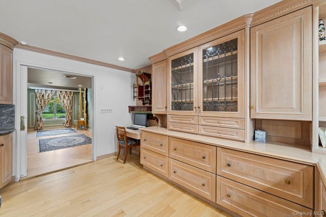 171 S Kensington Avenue, Rockville Centre, NY 11570