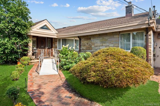 171 S Kensington Avenue, Rockville Centre, NY 11570