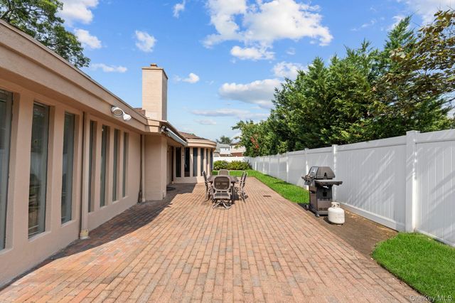 171 S Kensington Avenue, Rockville Centre, NY 11570