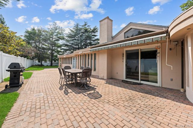 171 S Kensington Avenue, Rockville Centre, NY 11570