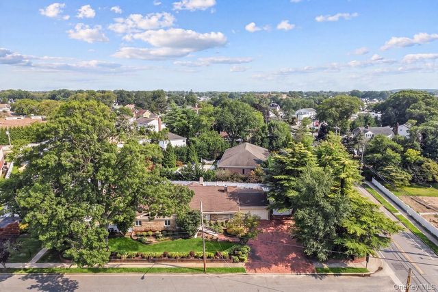 171 S Kensington Avenue, Rockville Centre, NY 11570
