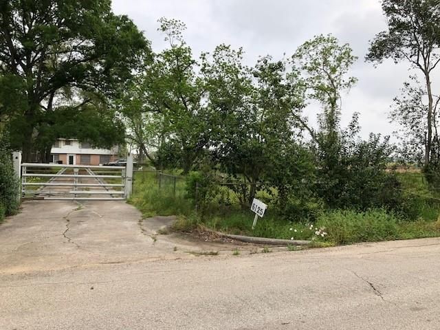 6125 Carson Road, Houston, TX 77048