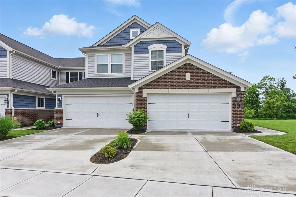 1387 Lake Run Drive, Lebanon, OH 45036