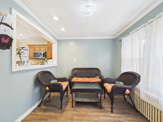 108 Hope St, New Bedford, MA 02745