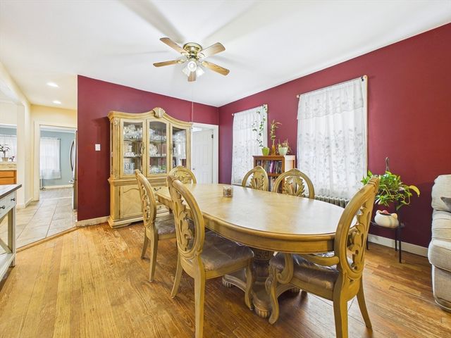 108 Hope St, New Bedford, MA 02745