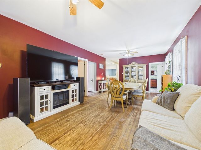 108 Hope St, New Bedford, MA 02745