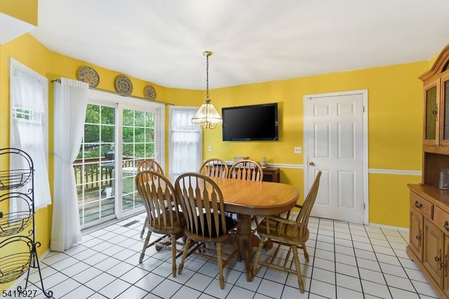 4 Crowel Rd, Hillsborough Twp., NJ 08844