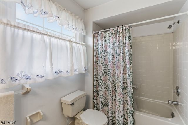 4 Crowel Rd, Hillsborough Twp., NJ 08844