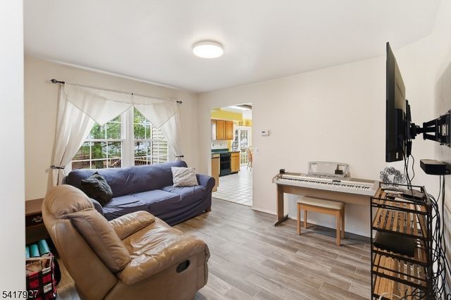 4 Crowel Rd, Hillsborough Twp., NJ 08844