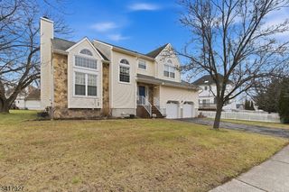 4 Crowel Rd, Hillsborough Twp., NJ 08844