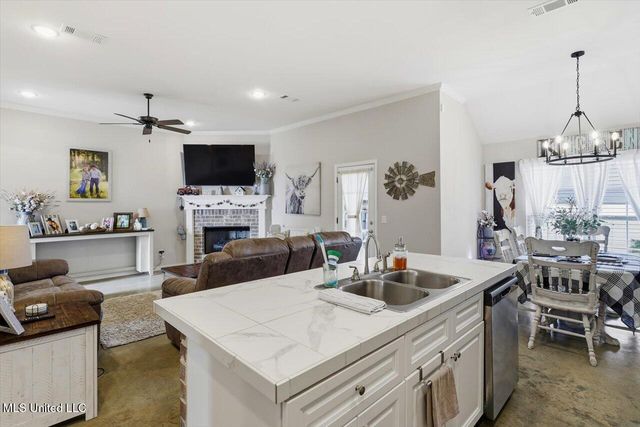 1509 Arcadia Lane, Brandon, MS 39042