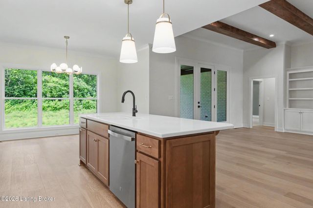 4007 Thomas Farm Dr, Louisville, KY 40299