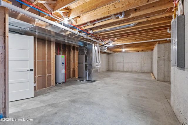 4007 Thomas Farm Dr, Louisville, KY 40299